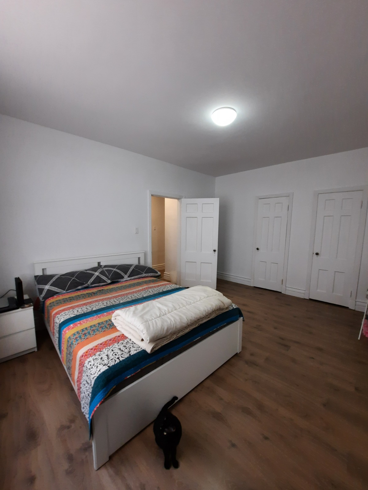 Spacious 3 Bedrooms Apartment at 4780 Cote Des Neiges